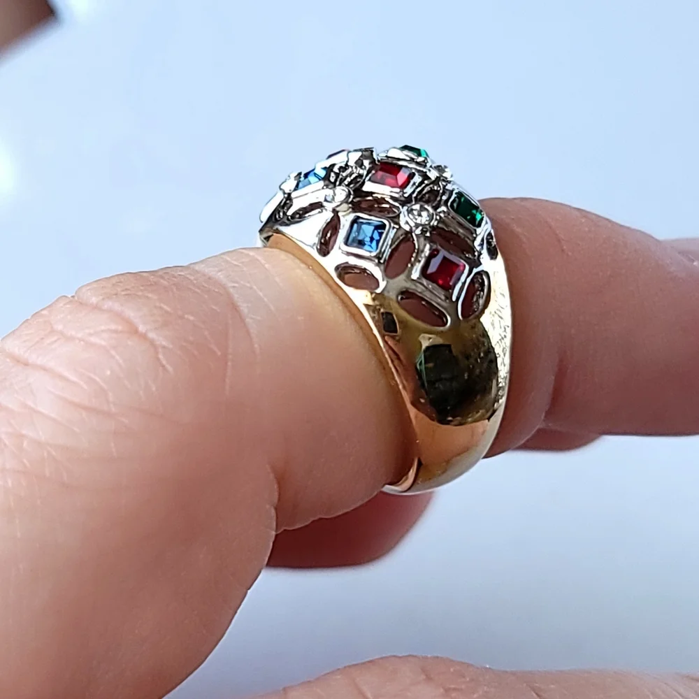 Vintage Domed Gemstone Coctail Ring 6